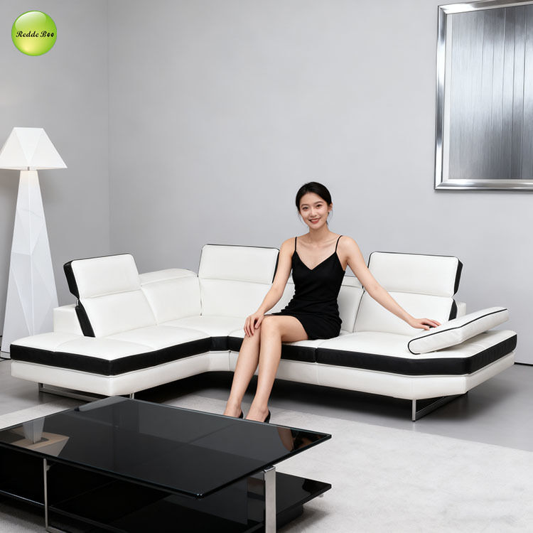 Sleek Leather Corner Sofa: Plush Cushions, Modern Vibe – Elevate Contemporary Living Spaces