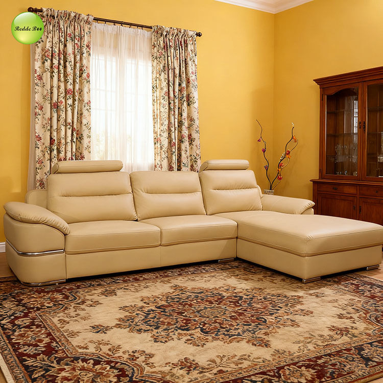 Modern Leather Lounge: Sleek Silhouette, Metal Detailing – Perfect for Bright, Airy Living Spaces